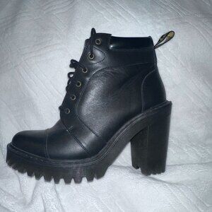 Dr. Martens Averil women's leather heeled ankle boot